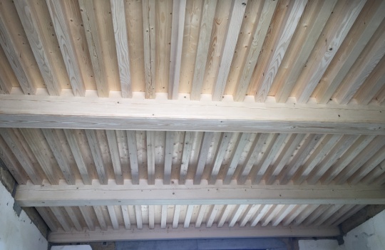 Lucarne charpente traditionnelle bardage zinc naturel